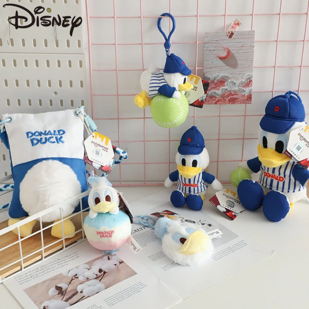 Disney genuíno requintado pato donald boneca de pelúcia pingente chaveiro bonito mochila chave do carro decoração pingente crianças presente aniversário