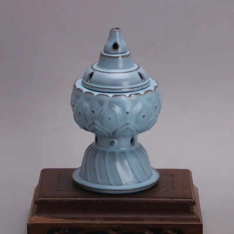 Song Ruyao Imperial Song Palace Blue Glazed Lotus Hollow Smoke Stove