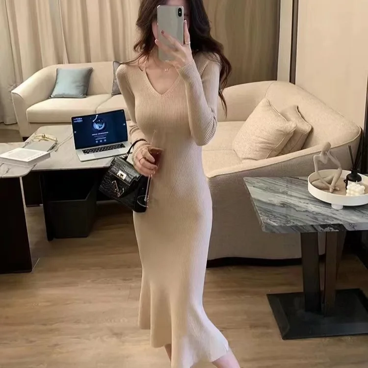 

Temperament Pit Strip Slimming Dress Autumn Winter Casual Waist Wrap with Hip V-neck Knit Dress Temperament Fishtail Skirt CQ351