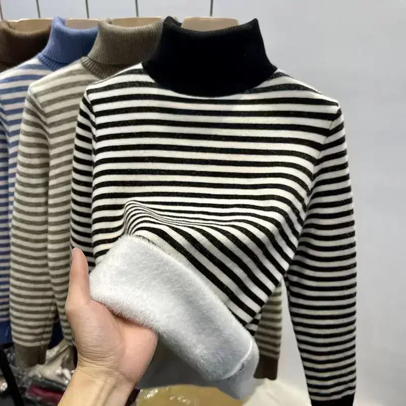 Dolcevita da donna autunno inverno moda coreana velluto caldo maglioni e maglioni da donna pullover a righe bianche nere maglieria da donna