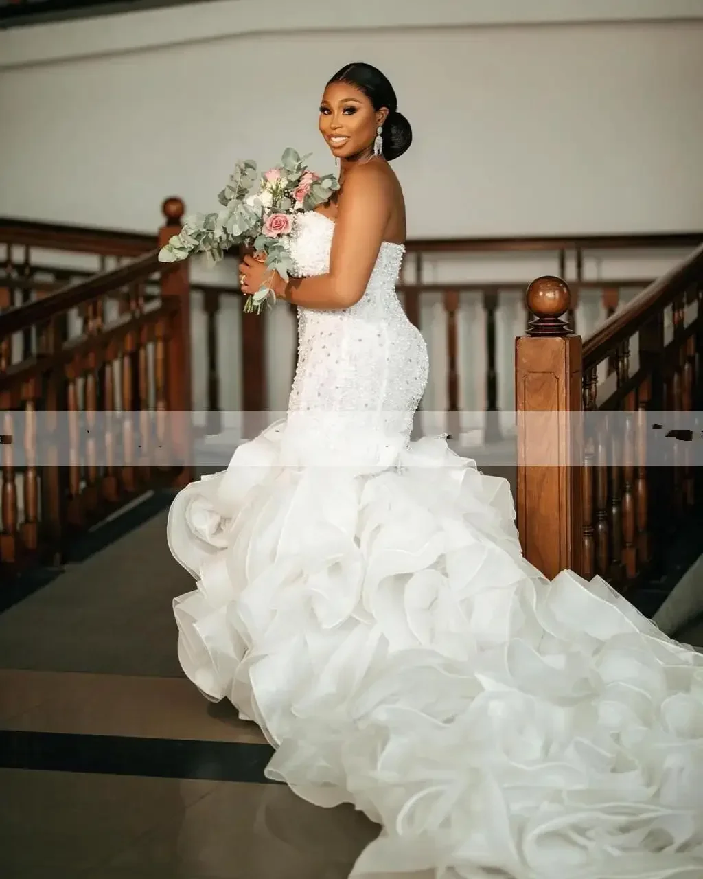 Customized Sweetheart Full Pearls Beads Mermaid Wedding Dress Robe De Mariée Organza Cascading Ruffles African Bridal Gowns