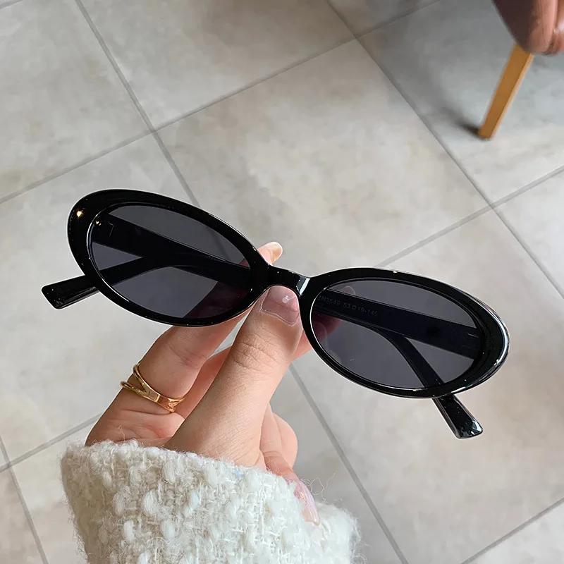 Vintage Small Oval Sunglasses Women Men Rivets Shades Fashion Luxury Sun Glasses uv400 Retro Brand Female Sunglasses Oculus