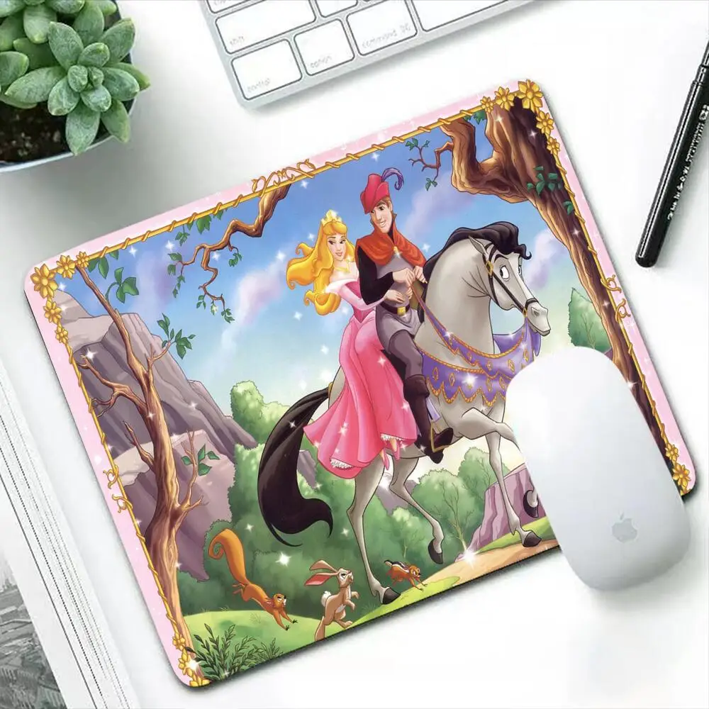 Sleeping Beauty Small Mouse Pad Gamer PC Computer Gamers Decoracion Mousepad Keyboard For Copy Esports Desk Mat CS GO Mausepad