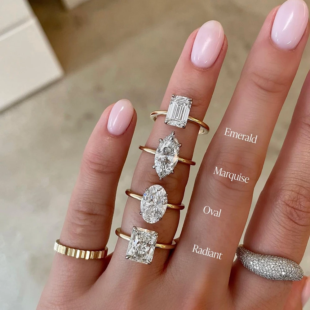 

Customizable 14K 18K Gold Engagement Solitaire Ring 1CT 5CT Oval Cushion Cut VVS1 Moissanite/Lab Grown Diamond Engagement Ring