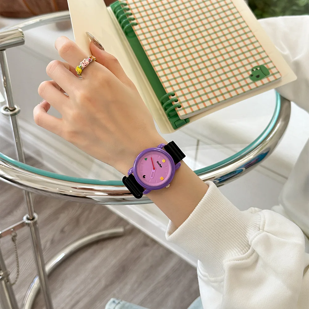 Original gift for girls, dopamine contrast color, high value, hot selling student watch, elegant women's watch, female gift