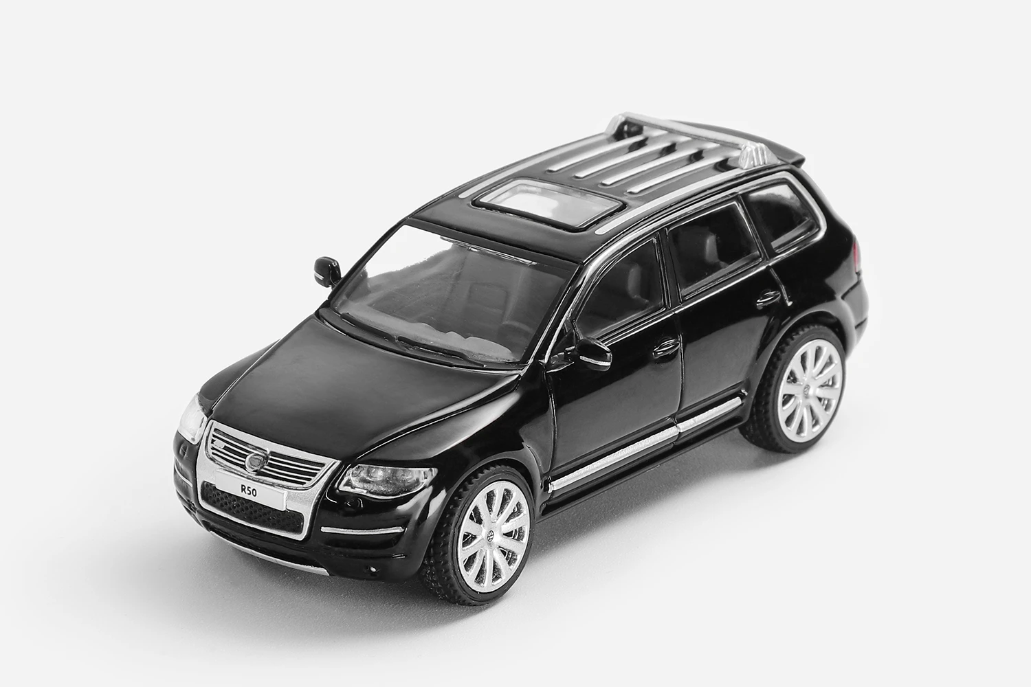 **Pre-order ** Shadow 1:64 Touareg R50 Diecast Model Car