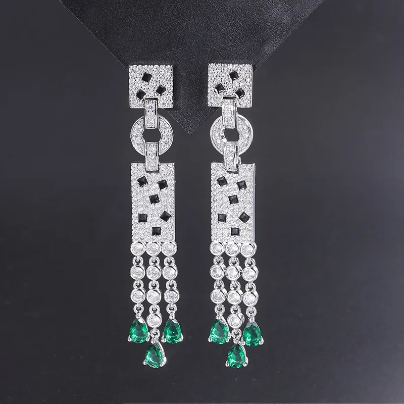 

New fringed vintage banquet earrings gold-plated saprking tassel long green teardrop Luxury wedding jewelry