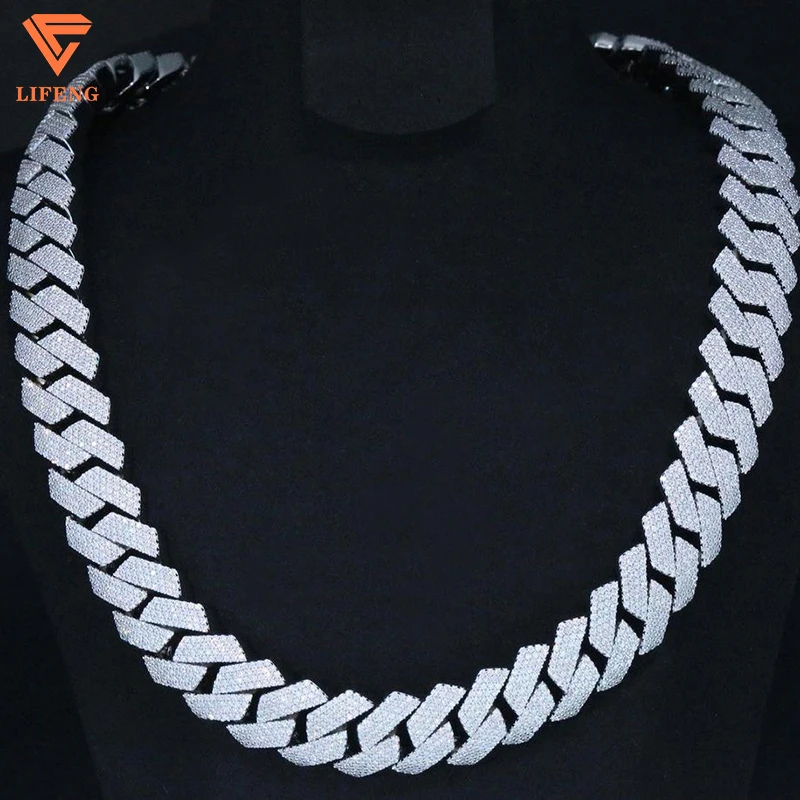 

18mm Cuban Link Chain White Color 925 Sterling Silver VVS Moissanite Iced Out Diamond Chain Necklace For Men And Women