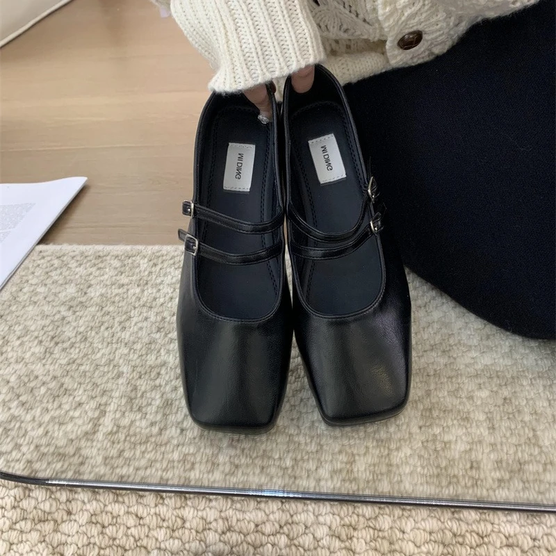 خريف موضة جديدة الفرنسية رومانسية الرجعية مزاجه أنيقة كلمة واحدة ساحة تو التنقل أحذية مريحة بكعب مسطح 2025