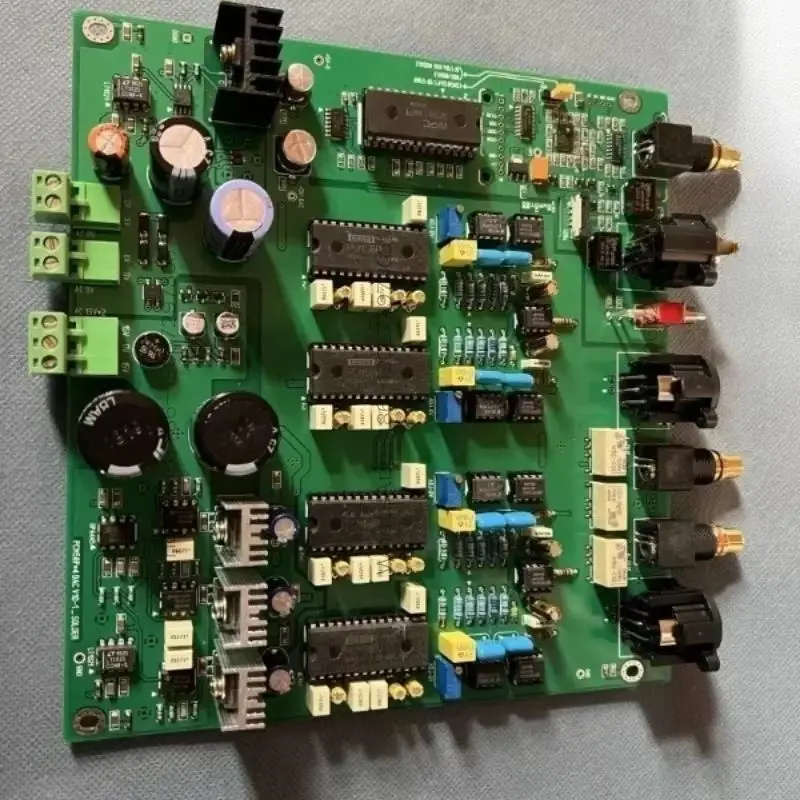 

Подходит для 44.1K~96K/192K DF1704/DF1706, PCM1701 PCM5818Bit PCM58 Сбалансированное выходное декодирование