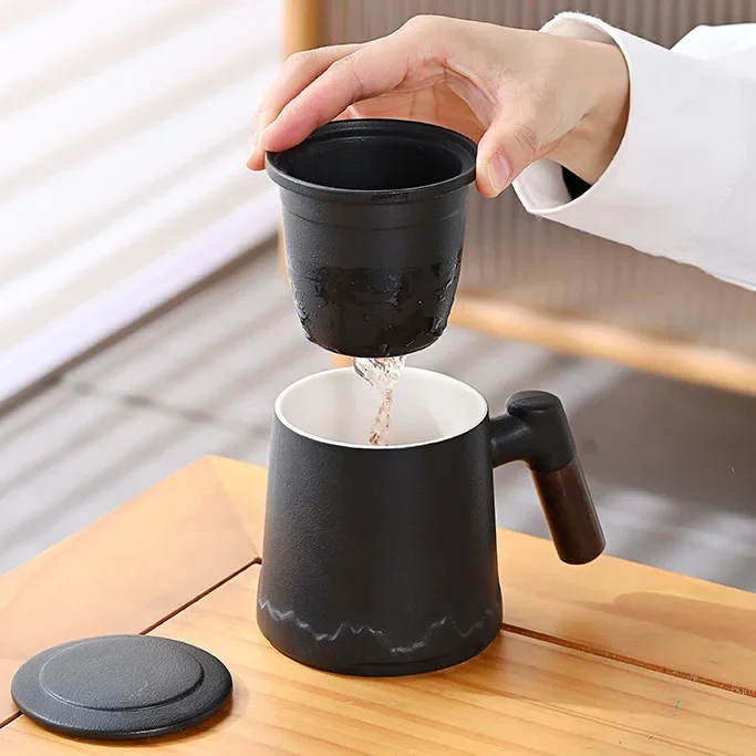 Ceramic Tea Infuser Mug with Lid Office Cup Simple Design Customizable Gift