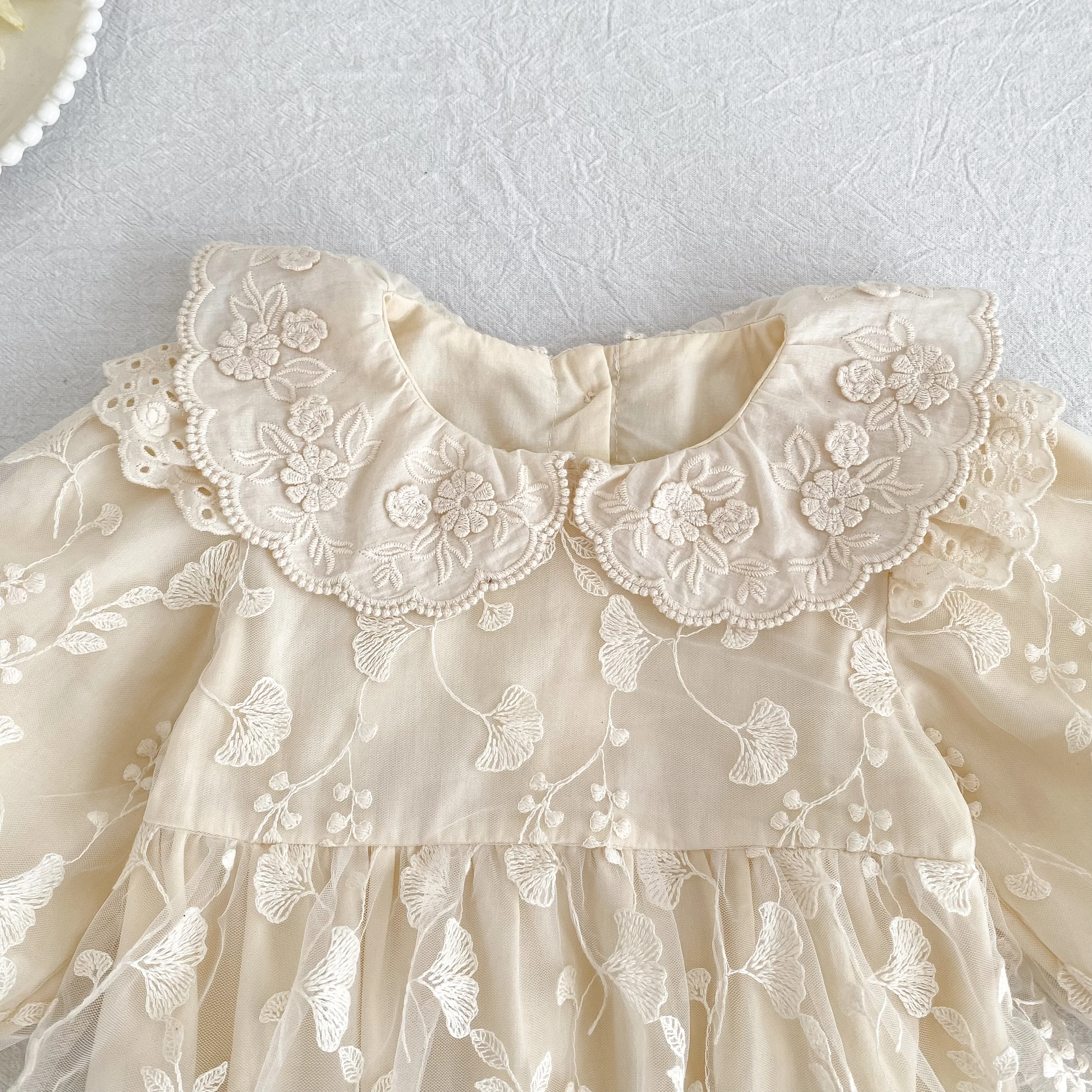 Baby-Mädchen-Strampler aus Spitze, langärmelig, mit Stickerei, Peter-Pan-Kragen, Body, Neugeborenen-Overall, beige, Geburtstags-Foto-Outfit, 0-24 Monate – Detail 7