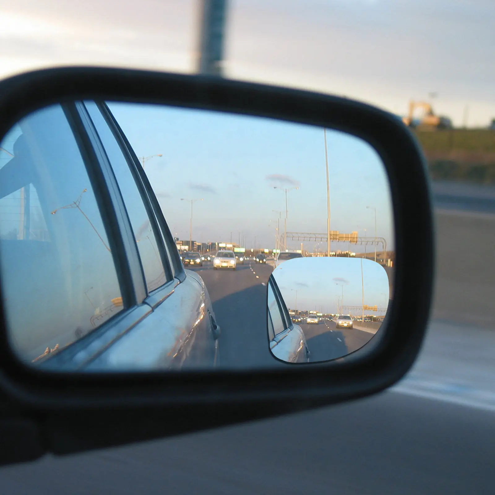 2Pcs Car Blind Spot Mirror Stick-on Multi-Function Adjustable Convex Rear View Mirror Automotive Exterior Accessories for Safe