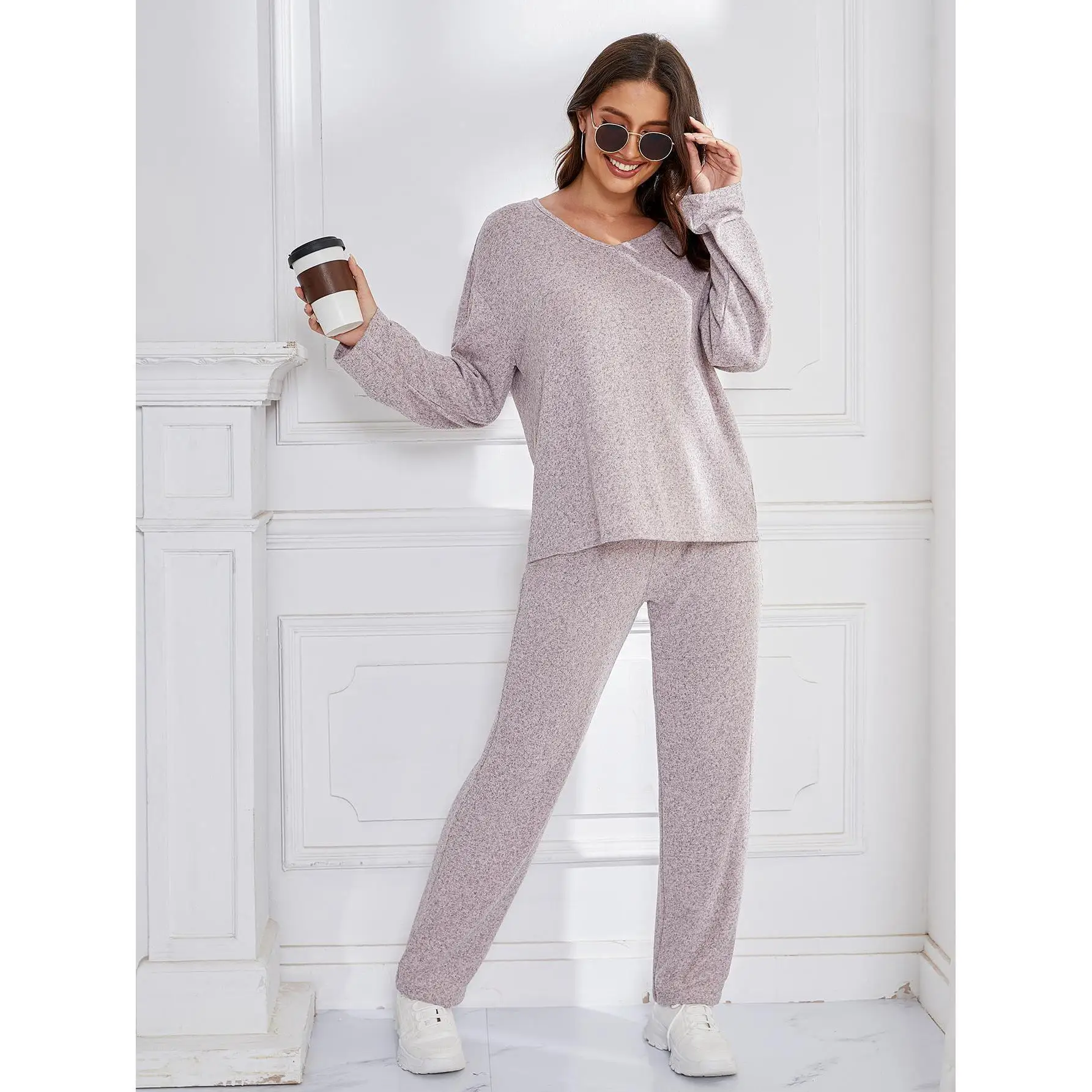 

Women's Pajama Set 2 Piece Set Sleepwear for Sleeping Women for Autumn and Winter Loose Fitting Sports and Leisure Loungewear