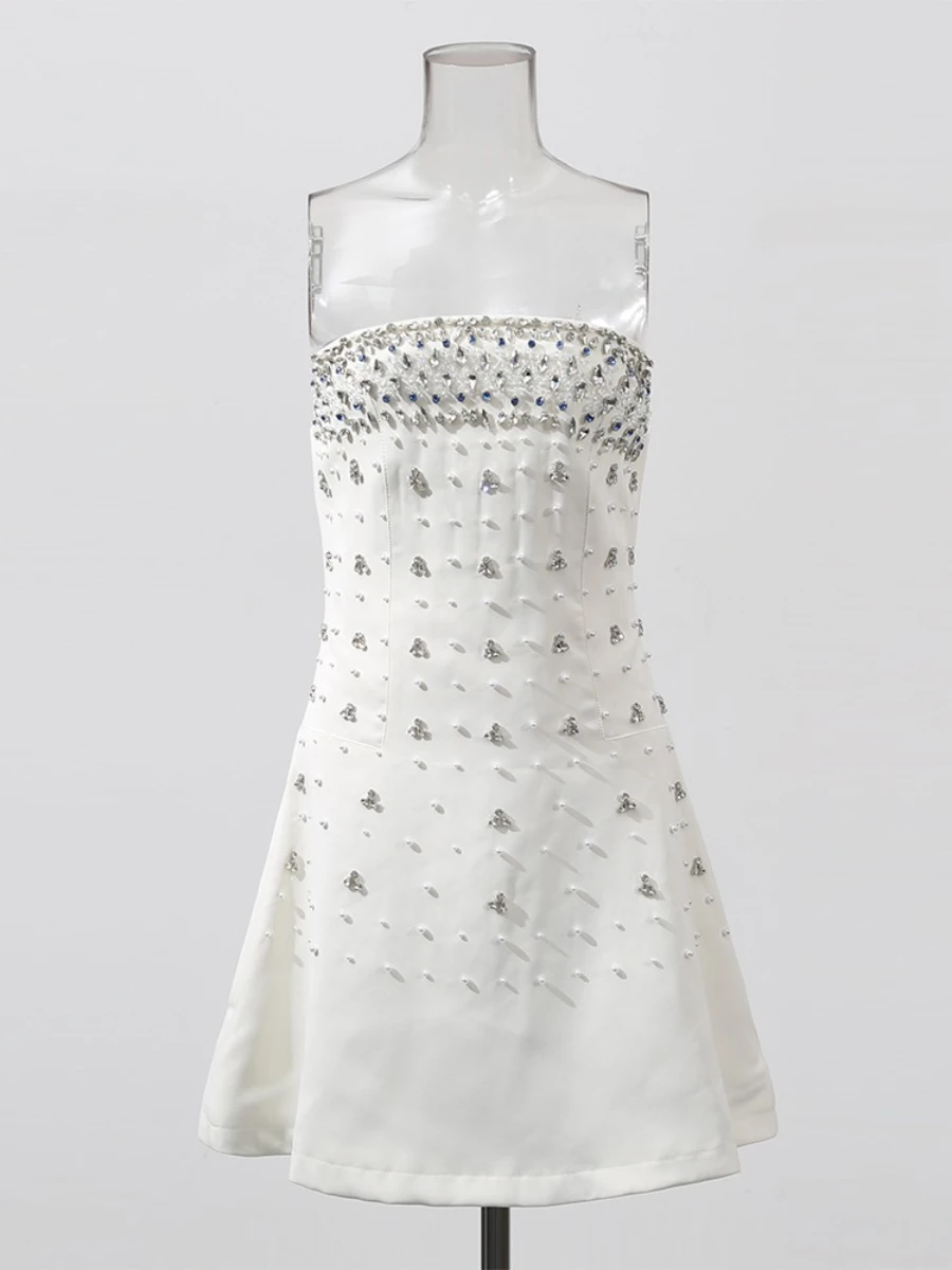 TWOTWINSTYLE Afslanken Gesplitste Diamanten Elegante Mini Jurken Voor Vrouwen Strapless Mouwloze Hoge Taille Temperament Jurk Vrouwelijke
