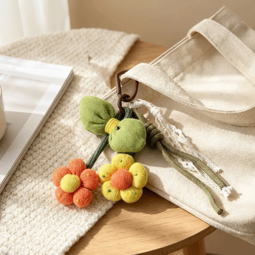 Cute Fabric Flower Keychain Plush Carabiner Clip Pastoral Style Bag Charm Lightweight Luffa Botanical Keyring For Handbag