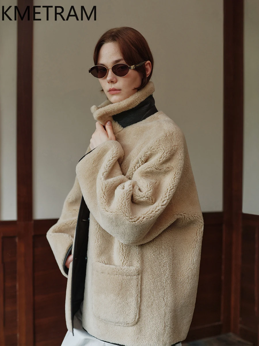 سترة من صوف ميرينو الطبيعي من جلد الغنم مزدوجة الوجه سترة نسائية غير رسمية متوسطة الطول معطف فرو حقيقي ملابس شتوية سترات فروي 2025
