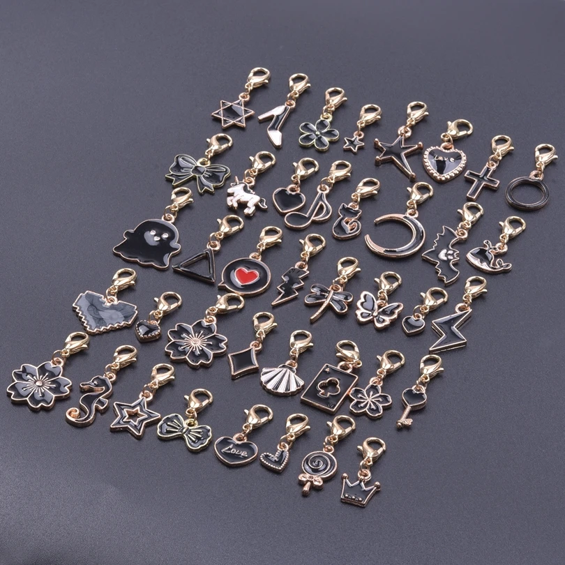 10/20/30/40pcs Wholesale Black Enamel Charms With Lobster Clasps Fit Backpack Bag Keychain DIY Moon Star Heart Pendant Materials