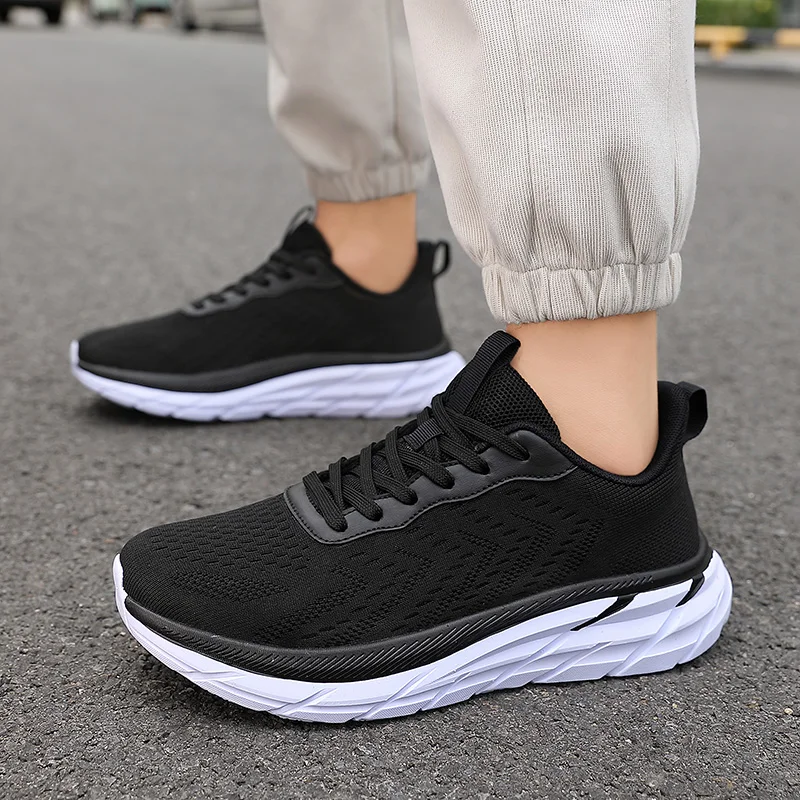 Running Shoes Men Mesh Comfortable Breathable Flat Casual Jogging Shoes Fashion Luxury Designer Tennis Shoes Male Sneakers