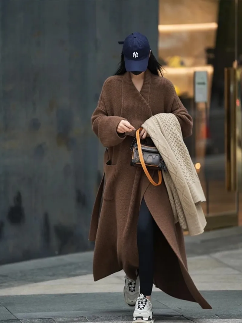 เสื้อสเวตเตอร์ถักแบบเสื้อถักยาวสำหรับผู้หญิง, เสื้อสเวตเตอร์ผูกเชือกทรงหลวมเสื้อผ้าแฟชั่นสำหรับเสื้อฝน cewek seksi ฤดูใบไม้ร่วง