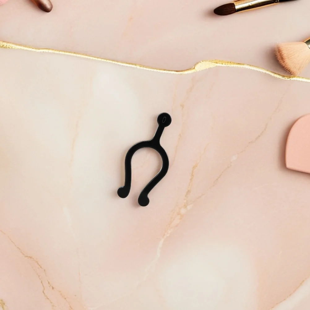 

30Pcs Bottle Pump Lock Accessory Dispenser Clip for Cleansing Oil Makeup Remover Leakproof Travel Friendly Black