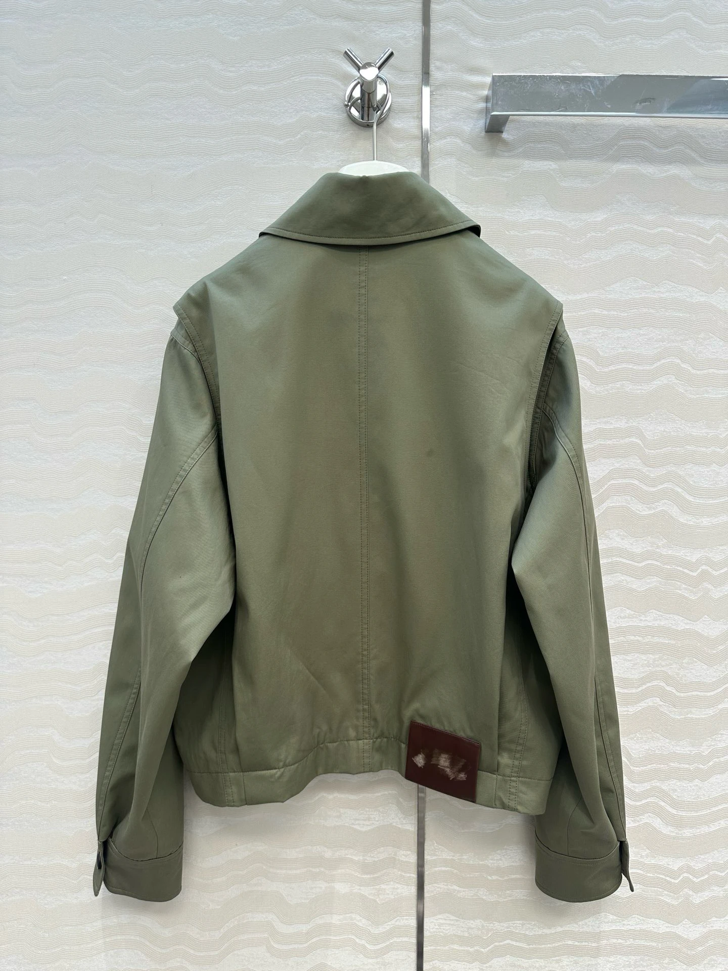 Nowoczesna, łączona skóra, plisowany dół, oryginalna kurtka damska, swobodna bluzka, uniwersalna, do pracy, długa, zapinana na zamek.