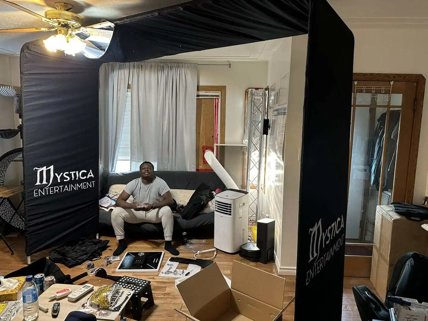 ZJW high-quality hot selling customized products Remote Control Selfie Sky Portable Overhead 360 Photo Booth Automatic Truss Top