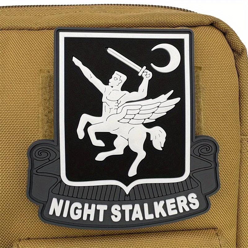 NIGHT STALKERS المعنويات التكتيكية التصحيح شارة عسكرية PVC هوك وحلقات للملابس على ظهره ملصق #4