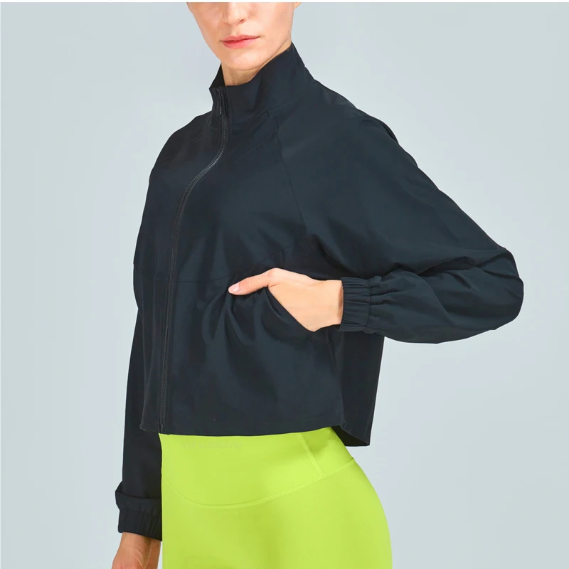 VITALINOVO Sportliche Trainingsjacke für Damen, UPF 50+, langärmelig, Sonnenschutz, leichte Hemden, kurze Jacken mit Reißverschluss, Laufen – Detail 1