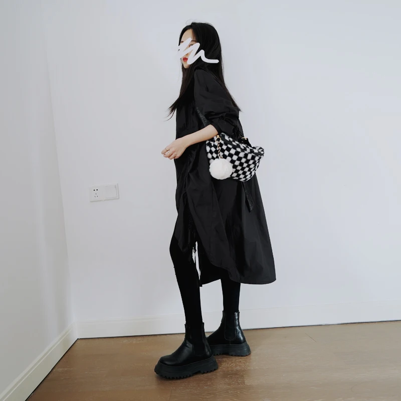 Cool Plaid Chess Board Pattern Fluffy Crossbody Chest Bag Leisure Trendy Street Style Single Shoulder Waist Bag for Casual Use