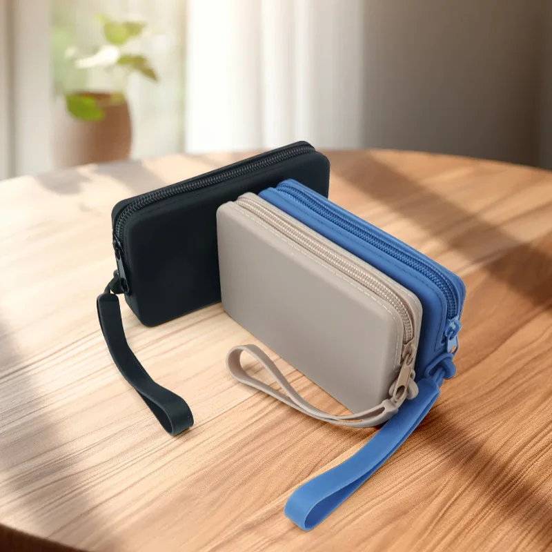 

Solid Color Storage Bag Portable Card Holder ID Bag Multi-purpose Silicone Storage Bag Phone Data Cables and Power Banks