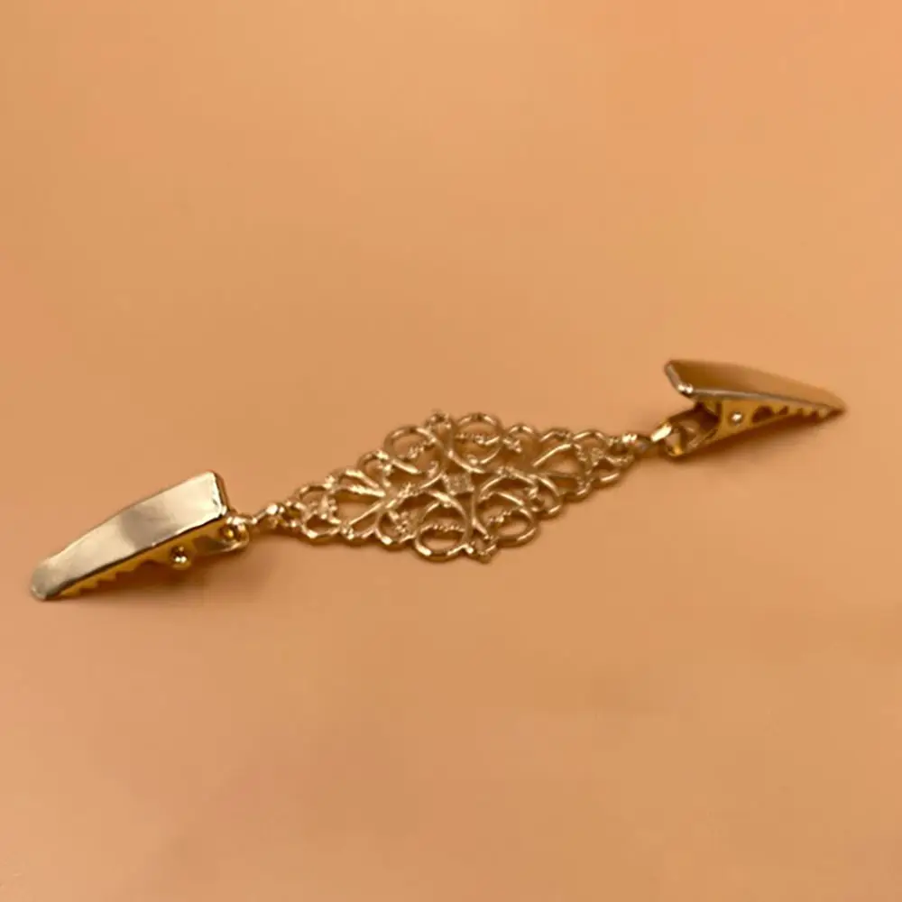 

Practical Alloy Material Fashion Women Dress Decor Retro Cardigan Clamps Fasteners for Clothes Clothing Clip Clamps for Fabric