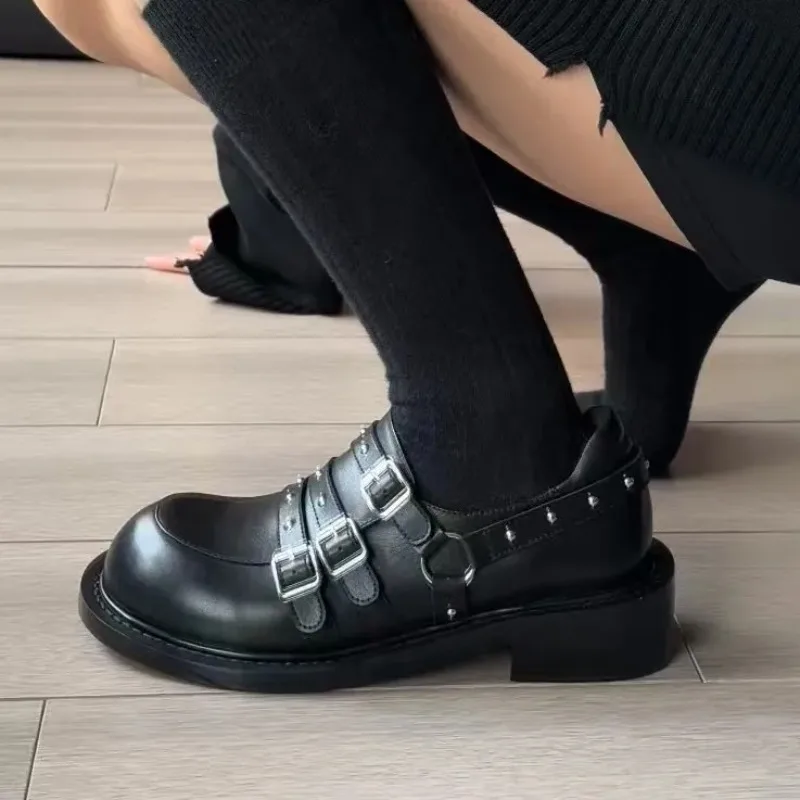 Retro Rivets Shoes Women Quality Women's Pumps Hot Sale Loafers Fashion Buckle Platform Shoes Trend Versatile Pumps Zapatos