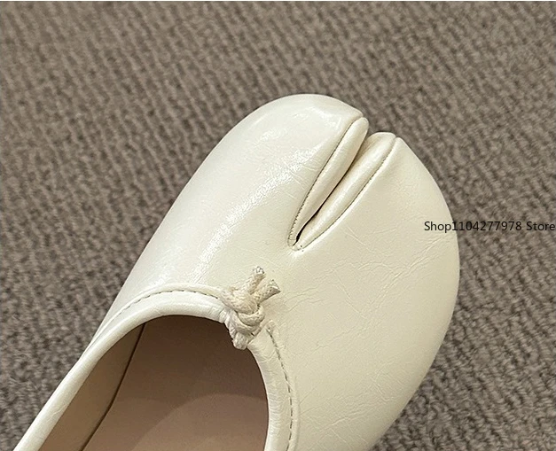 Japanese Style Tabi Ninja Shoes Women Cozy Leather Flats Split Hoof Toe Loafers Femme Mary Jeans Mocasines Ladies Ballerina Shoe view 5