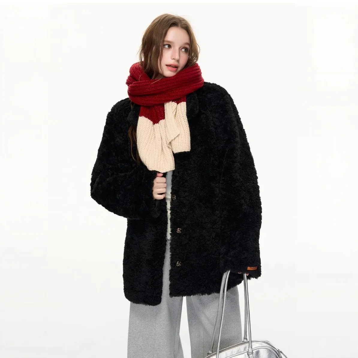 سترة نسائية من الفرو المقلد لعام 2025 مبطنة بالصوف واحدة الصدر ملابس خارجية من الفرو الاصطناعي للسيدات معطف فرو صديق للبيئة بسيط #4