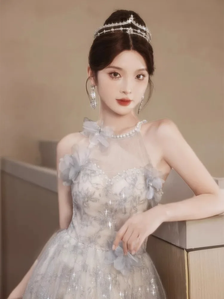 Luxuriöse Ballkleider mit 3D-Dekorationsblumen für Damen, hängender Halskragen, Perlenstickerei, Tüll-Taille, A-Linie, bodenlang, Abendpartykleid