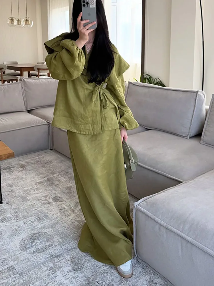 Сексуальные свободные однотонные комплекты с v-образным вырезом для поездок на работу, осенние новые льняные женские повседневные наряды, шикарные комплекты топов и юбок на шнуровке с длинными рукавами