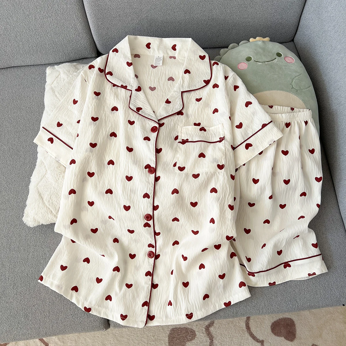 Women's Summer Thin Pajamas with Heart-Shaped Pattern, Short-Sleeved Shorts, Sweet and Cute, Can Be Worn Outside in Summer, Two-Piece Home Wear Set
