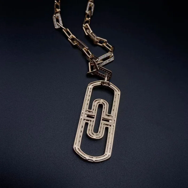 

Sparkling Full Zircon Paperclip Pendant Necklace - Women's Long Chain Minimalist Jewelry for Daily/Party Gift