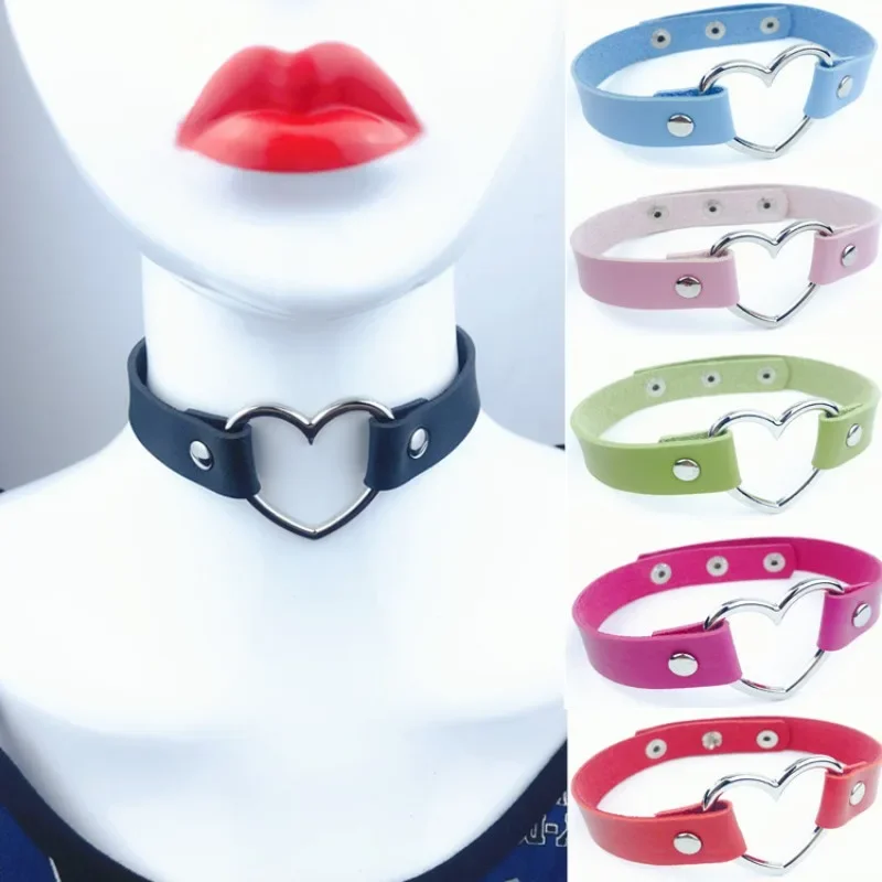 

Pu Leather Heart Choker Necklace for Women Jewelry Vintage Punk Gothic Black Chocker Necklaces Party Accessories Gift