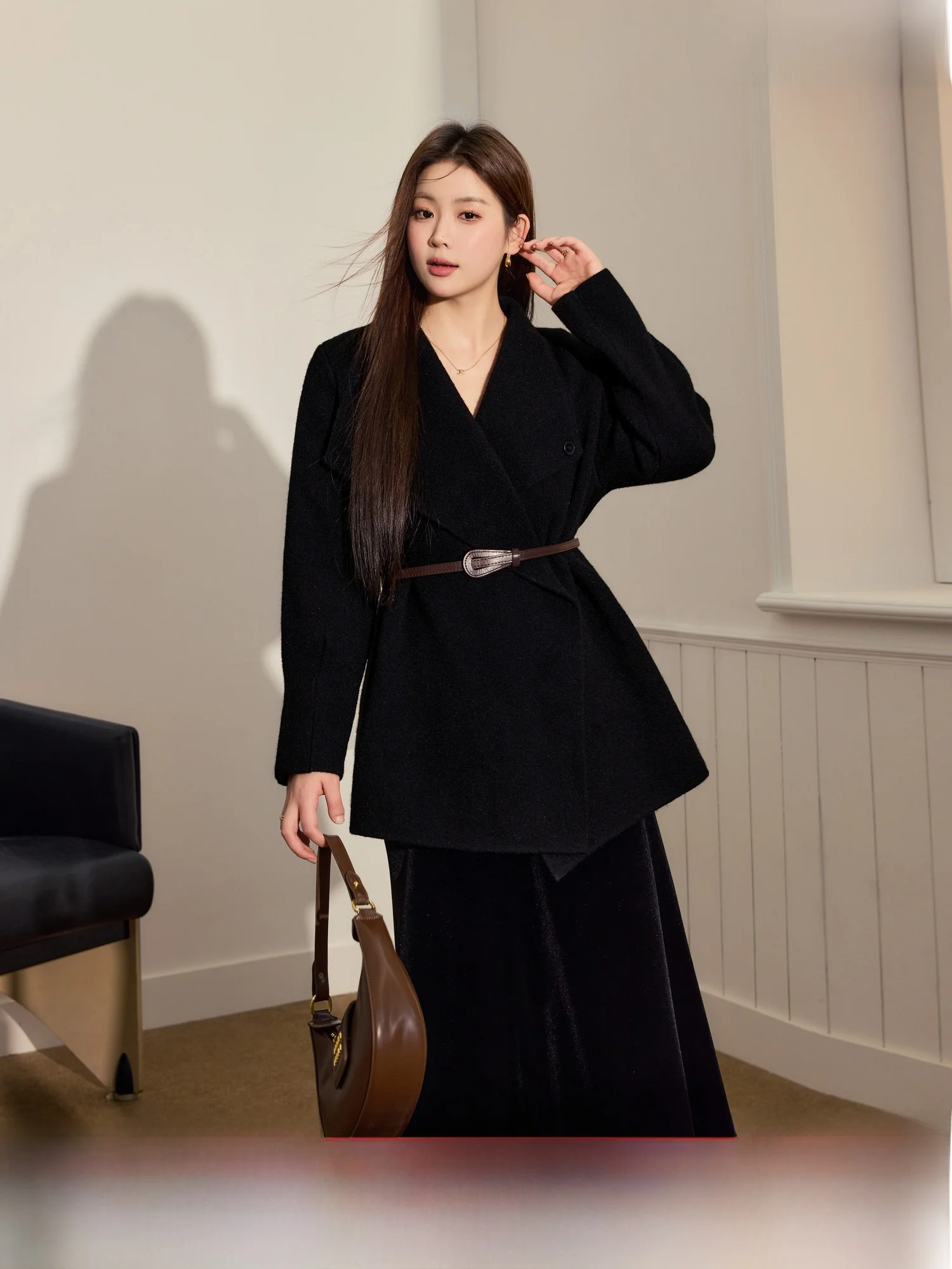 

Blue Language plus Size Knitted Sweater Coat Fashionable Large Collar Slimming Waist Design Belly Covering for Plump Women