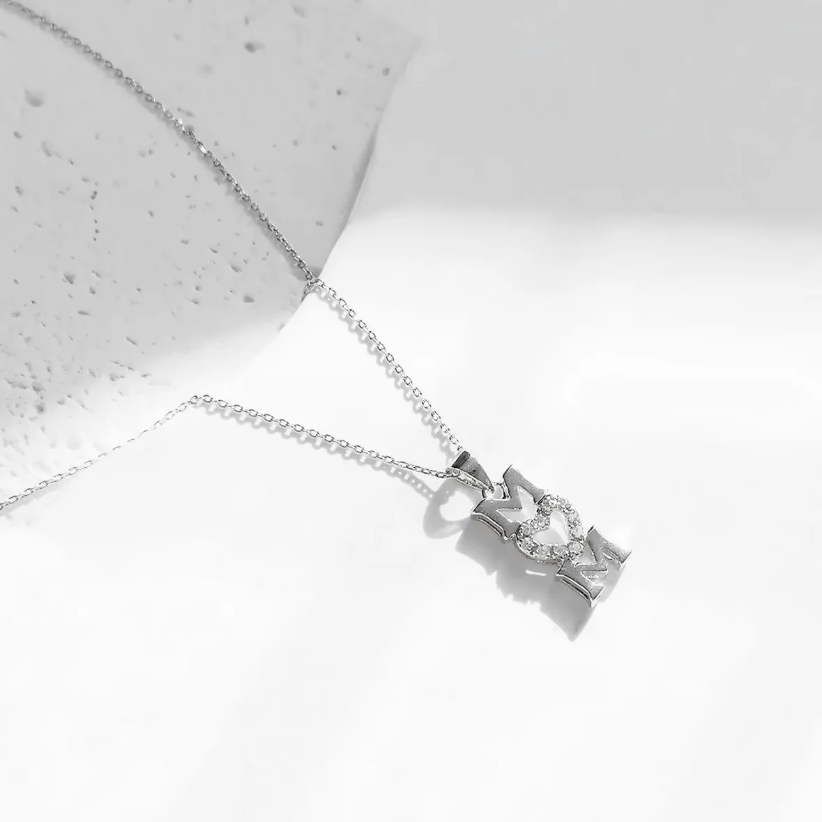 قلادة MOM مع قلادة على شكل قلب هندسي متعددة الاستخدامات وفريدة من نوعها وأنيقة وبسيطة على شكل عظمة الترقوة هدية عيد الأم للأم/النساء #3