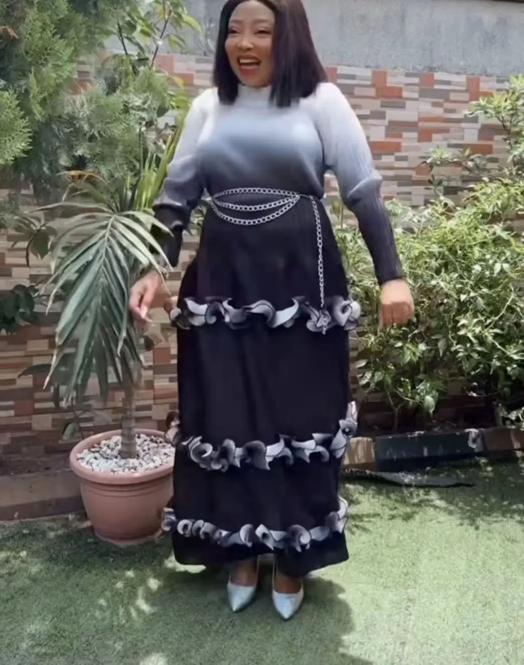 

Plus Size Dress Women Miyaki Miyake Pleated Pleated Pleated Skirt Pleated Long-Sleeved Cake Skirt Gradient Color Round Neck Belt Slim Elegant Lady Casual Loose High Elasticity