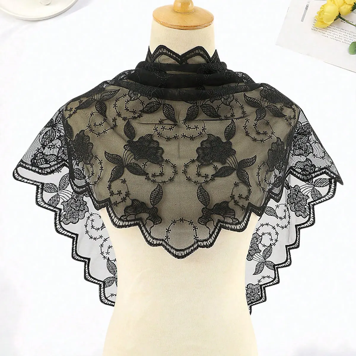 1Pc Simple Solid Color Polyester Triangle Scarf, Women's Breathable Decorative Scarf, Triangle Scarf Wedding Veil, Embroidered Shawl for Bride and Bridesmaid, Wedding Dress Shawl, Bridal Veil Lace Headscarf view 6