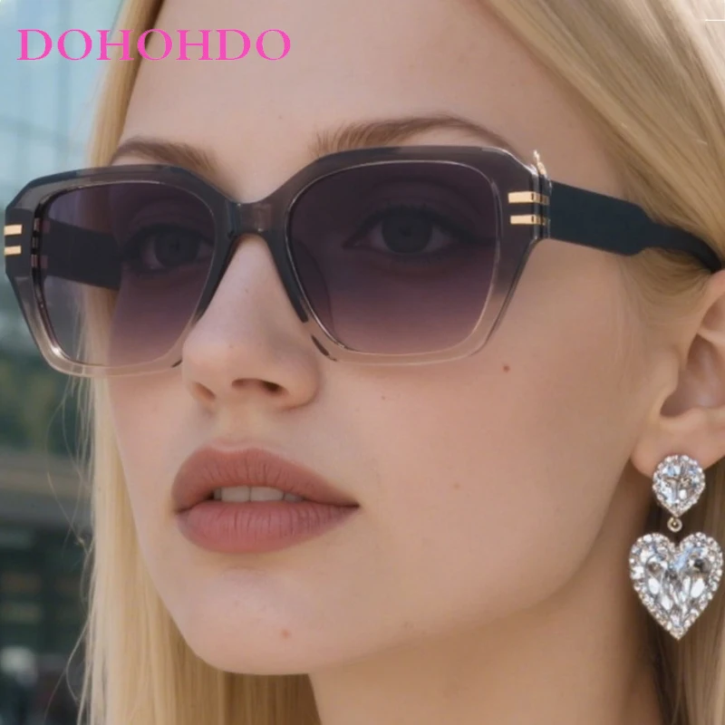 

Fashion Square Rivets Decorate Sunglasses Women Classic Luxury Designer Man Eyewear Summer Traveling Drive Sunglasses UV400 Очки