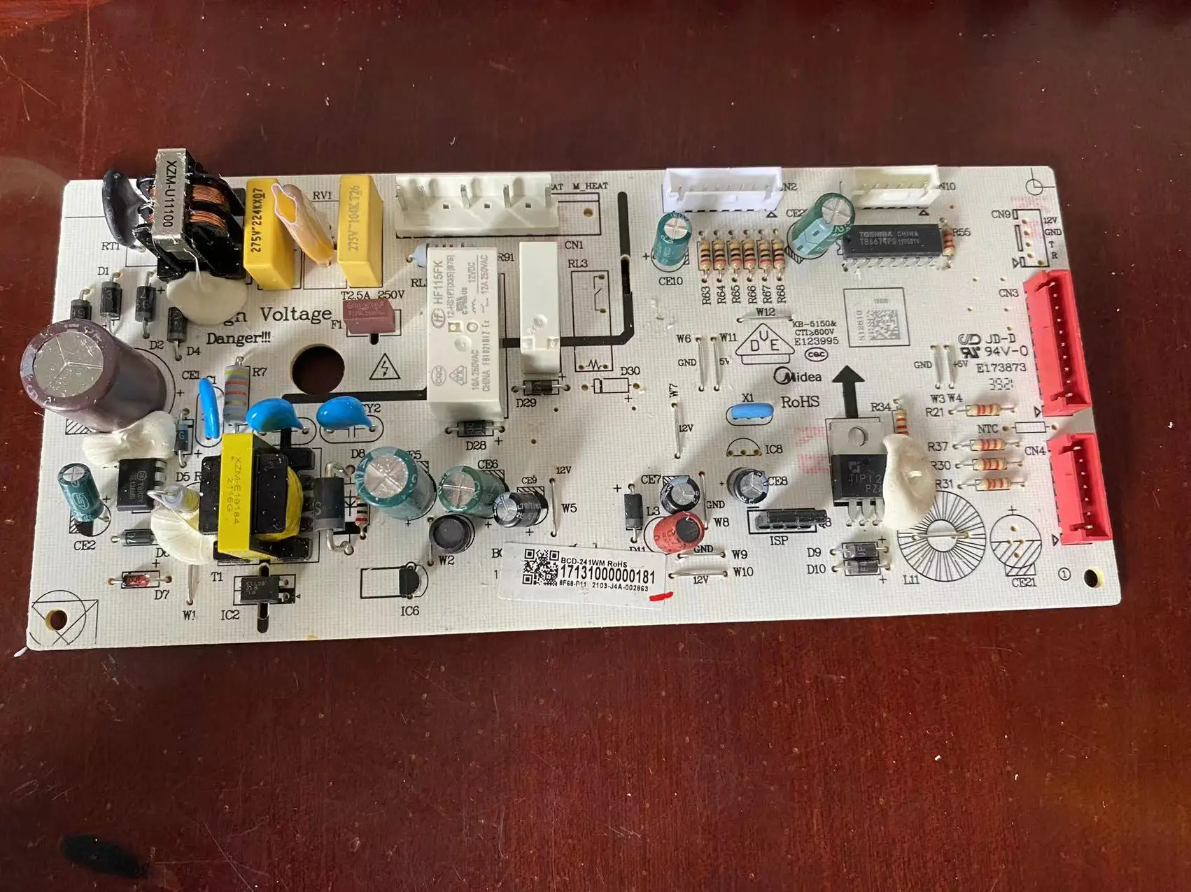 

BCD-241WM 17131000000181 5023010100E0 тестирование прошло нормально, материнская плата