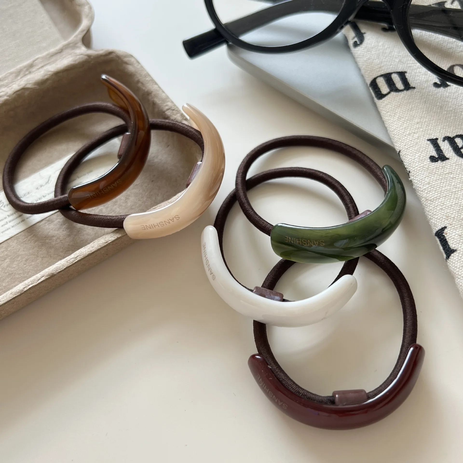 Geometric Arch Hair Tie Resin Gold Label High Elasticity Lightweight Non Slip for Ponytail Daily Solid Color Premium Quality