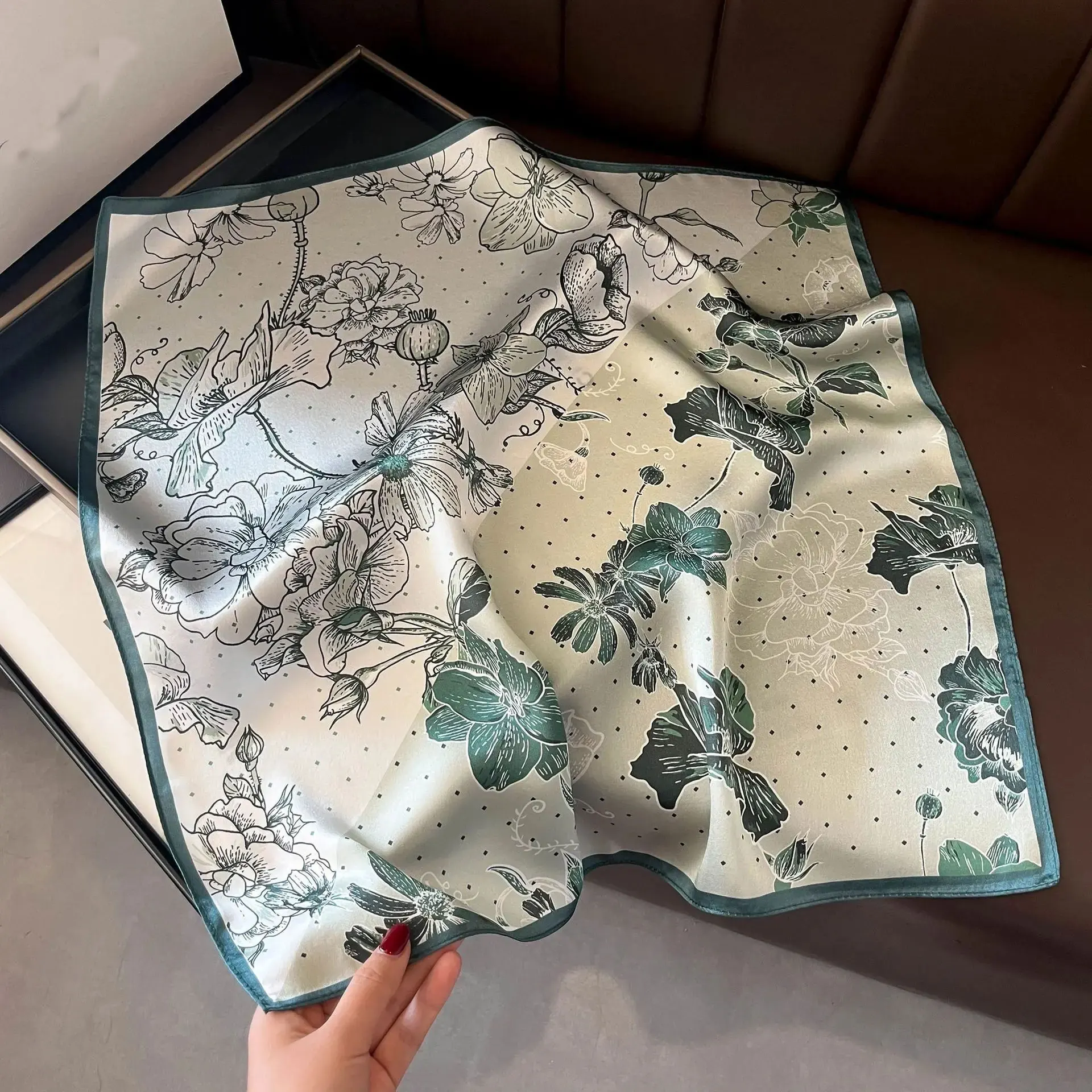 

100% Natural Real Silk Scarf Women Print Neck Hairband Shawl Headband New Square Scarves Wrap elegant Luxury High Quality Hijab