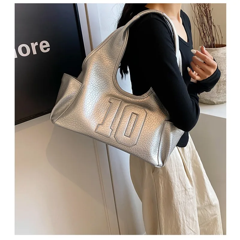 

Shopping bag 2025 new large capacity casual shoulder bag niche design versatile commuting bag armpit bag