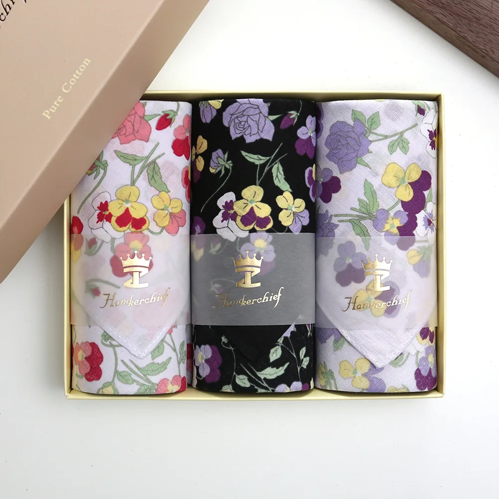 lencos-de-algodao-florais-femininos-43cm-macios-e-absorventes-ideais-para-lembrancinhas-de-casamento-e-uso-diario